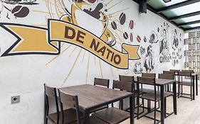Reddoorz Premium Near Centre Point Mall Medan